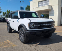 This brand new OXFORD WHITE 2025 FORD BRONCO BIG BEND is powered by a 2.3L ECOBOOST ENGINE THAT'S PA... (image 1)