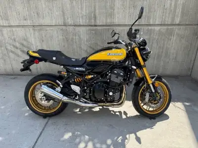 Sweet find. This bike is basically BRAND NEW. Only 9KM. Limited collectors edition. No freight, NO P...