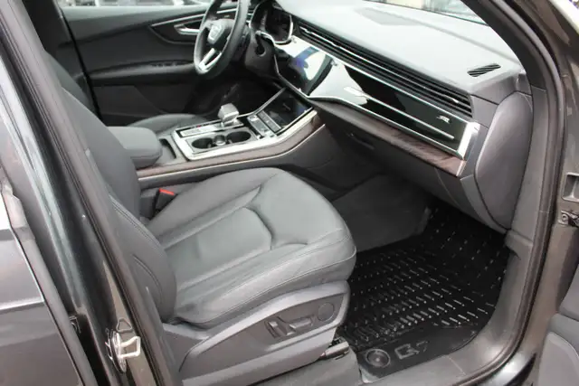 2022 Audi Q7 KOMFORT QUATTRO/PANO. ROOF/B.CAMERA in Cars & Trucks in Calgary - Image 9