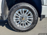 Unleash the power of the 2023 Chevrolet Silverado 3500HD High Country Crew Cab. This heavy-duty truc... (image 9)