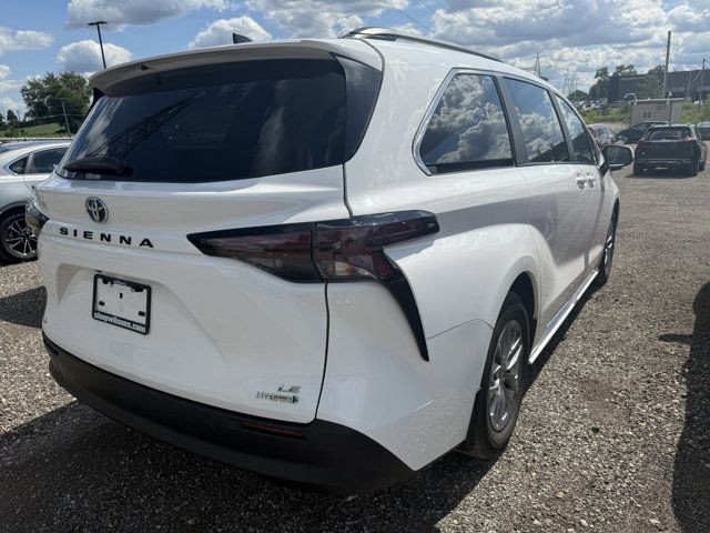 2024 Toyota Sienna LE AWD Hybrid | Heated Seats + Steering in Cars & Trucks in Guelph - Image 3