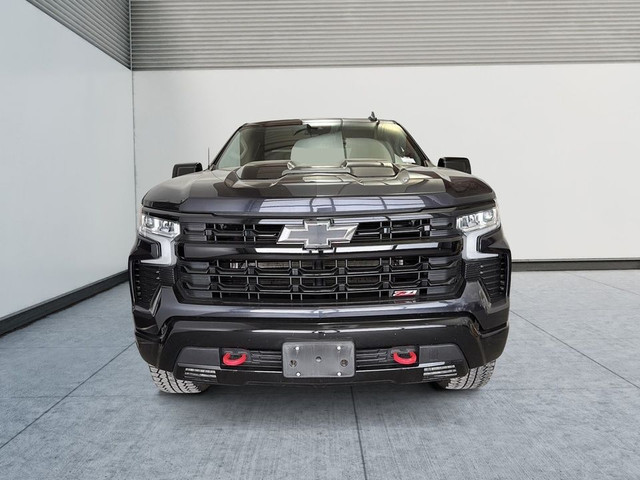 2023 Chevrolet Silverado 1500 LT Trail Boss Z71 4x4 Crew Cab Gro in Cars & Trucks in Laval / North Shore - Image 2