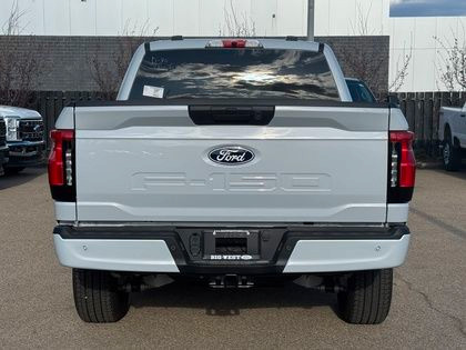 2025 Ford F-150 Lightning XLT 311A w/TAILGATE STEP & 2.4KW PRO P in Cars & Trucks in Edmonton - Image 4