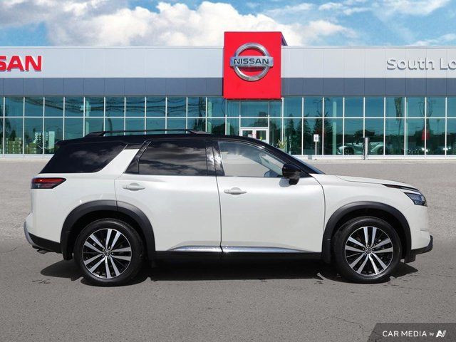 2024 Nissan Pathfinder Platinum|4WD|Captian's in Cars & Trucks in London - Image 2