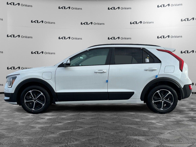 2025 Kia Niro Plug-In Hybrid in Cars & Trucks in Ottawa - Image 2