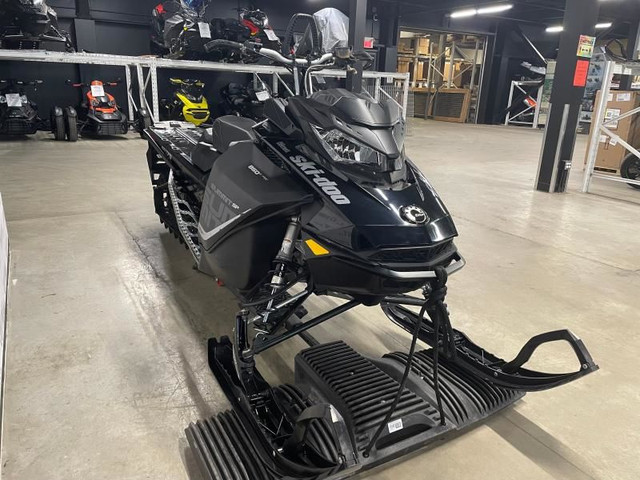2018 Ski-Doo SUMMIT 850 SP 175 in Snowmobiles in Longueuil / South Shore - Image 4