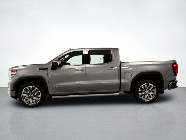 2023 GMC Sierra 1500 Denali Reserve | Diesel | Sunroof | Tech in Cars & Trucks in Calgary - Image 2