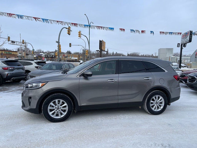  2019 Kia Sorento LX V6 Premium-7pass-66k- New Tires in Cars & Trucks in Saskatoon - Image 2