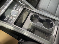 **WE WILL BEAT ANY DEALER IN THE CITY** Infinite Black Metallic Clearcoat 2025 Lincoln Nautilus Rese... (image 9)