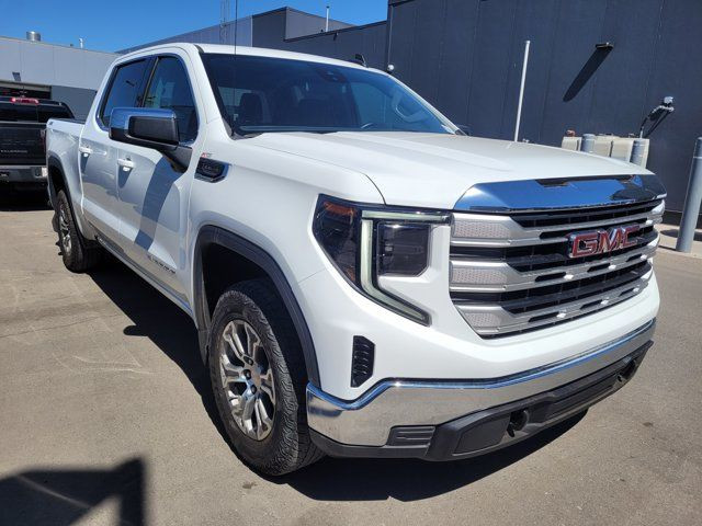 2022 GMC Sierra 1500 SLE | 5.3L | CREW CAB | BACK UP CAM in Cars & Trucks in Calgary - Image 3