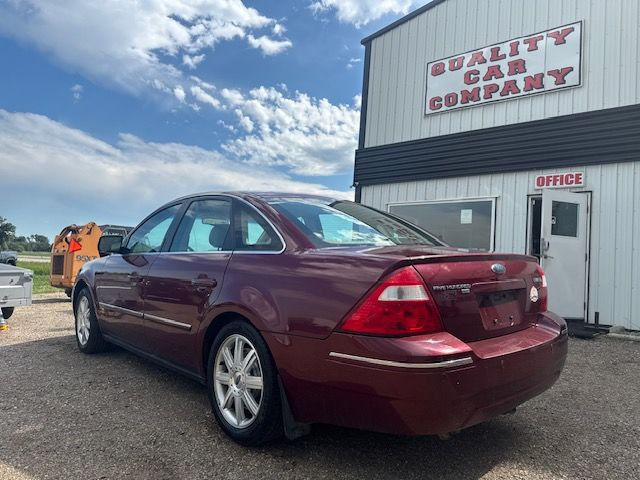 2005 Ford Five Hundred Limited AWD- LEATHER, ROOF, HEATED & POWE in Cars & Trucks in Red Deer - Image 3