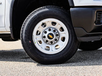 Welcome To Sherwood Park Chevrolet. The #1 Volume Chevrolet Dealer in Canada. This Chevrolet SILVERA... (image 5)