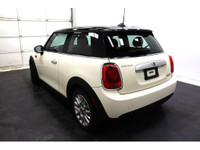 +Sièges en cuir / Leather interior +Sièges chauffants / Heated seats +Bluetooth +Toit a vision panor... (image 4)