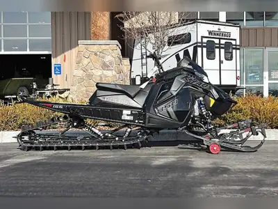 REDEFINE ADVENTURE WITH THE POLARIS RMK PAYMENTS ONLY $103 BI-WEEKLY OAC!! APPLY TODAY! THE 2023 POL...
