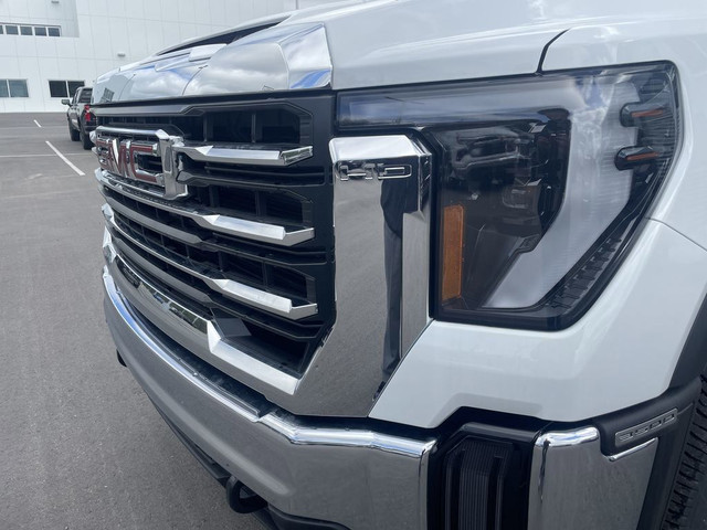 2025 GMC Sierra 3500HD SLE in Cars & Trucks in Calgary - Image 3