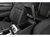 Odometer is 14169 kilometers below market average!4D Sport Utility I4 8-Speed Automatic with SHIFTRO... (image 9)
