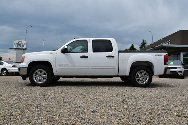 2012 GMC Sierra 1500 ***RARE HYBRID, ONLY HAS 61,000KM*** in Cars & Trucks in Calgary - Image 2