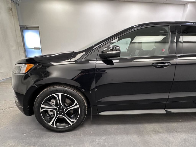 2022 Ford Edge ST 2.7L V6 Power - ST Badge Leather Seats - Pa... in Cars & Trucks in Lethbridge - Image 2