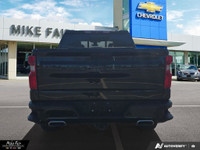 Short Box Crew Cab 1500 4WD – Black with Jet Black interior, 10-way power driver seat, power sliding... (image 4)