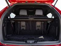 2ND-ROW CONSOLE W/ARMREST & STORAGE -inc: USB Charging Port in Console 2nd Row 12-Volt Aux Power Out... (image 7)