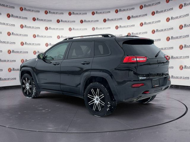 2015 Jeep Cherokee 4WD 4dr Trailhawk in Cars & Trucks in Calgary - Image 4