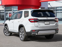 Engine: 3.5L 6cyl. L/100Km City: 12.4 L/100Km Hwy: 9.3 (image 3)