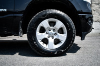 Aluminum Wheels, Chrome Accents, Proximity Key, Touchscreen, Streaming Audio! 6 LOCATIONS KINGSTON -... (image 5)
