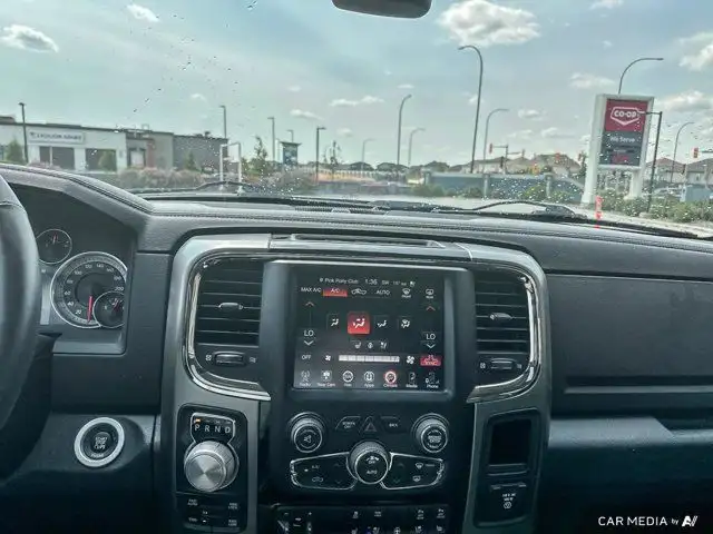 2016 Ram 1500 Sport 5.7L Crew Cab | Alpine Speakers | Sunroof in Cars & Trucks in Winnipeg - Image 11