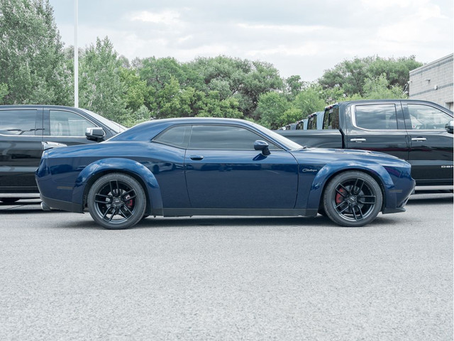 2016 Dodge Challenger R/T - in Cars & Trucks in Markham / York Region - Image 4