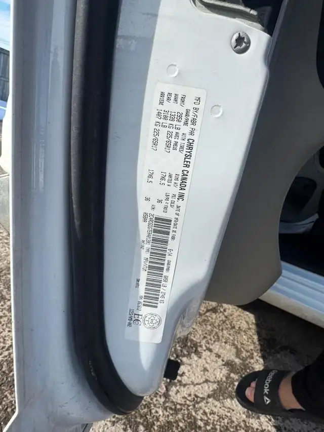 2014 Dodge Grand Caravan Crew, ENGINE PROBLEM, LOADED, CREW, AS  in Cars & Trucks in London - Image 17