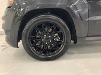 Check out this vehicle's pictures, features, options and specs, and let us know if you have any ques... (image 4)