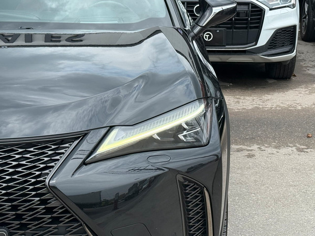 2019 Lexus UX 250h F SPORT | RED LEATHER | HYBRID in Cars & Trucks in City of Toronto - Image 4