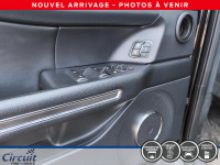 Le Ford Expedition XLT 2022 offre un habitacle spacieux et confortable pouvant accueillir jusqu'à 7... (image 5)