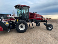 MacDon M1170 Windrower