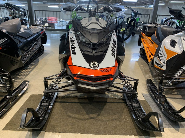  2019 Ski-Doo Renegade Adrenaline 850 E-TEC RENEGADE ADRENALINE  in Snowmobiles in Guelph - Image 3