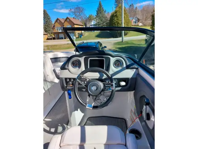 2019 Chaparral VORTEX 223 RX in Powerboats & Motorboats in Québec City - Image 12