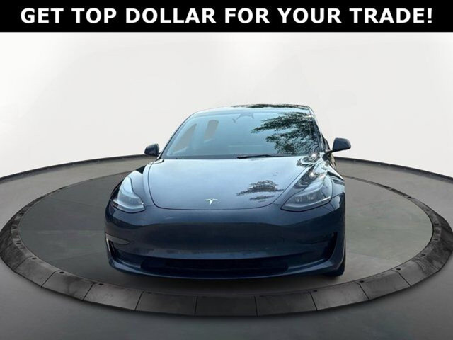Tesla Model 3 2023 in Cars & Trucks in Markham / York Region - Image 3
