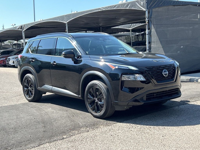 2023 Nissan Rogue AWD SV Midnight Edition - LOW KM'S / SUNROOF in Cars & Trucks in Calgary - Image 3