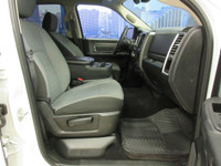 RAM 1500 CLASSIC SLT 2023 V8 5.7 LITRES HEMI BOITE 5'7" CREW-CAB 4X4 TOUT ÉQUIPÉ / ÉCRAN TACTILE / C... (image 9)