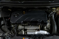Francais: * Démarreur Engine: Moteur à 4 cylindres 1.4L L/100Km City: 8.4 L/100Km Hwy: 6.4 Safety Eq... (image 9)