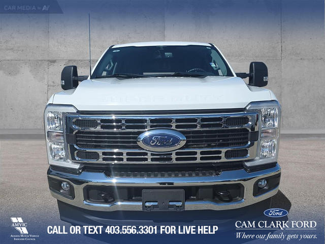 2023 Ford F-350 XLT CLEAN CARFAX, CANOPY, 8' FOOT BOX, FX4 OF... in Cars & Trucks in Red Deer - Image 2