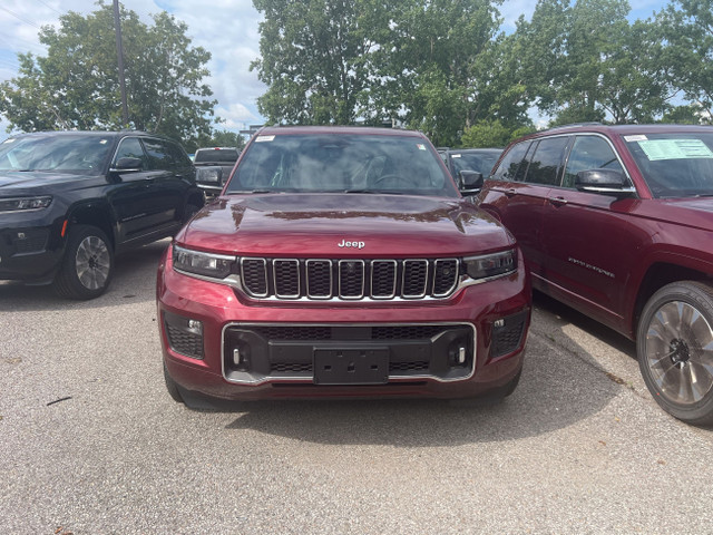 2023 Jeep Grand Cherokee OVERLAND in Cars & Trucks in City of Toronto - Image 2