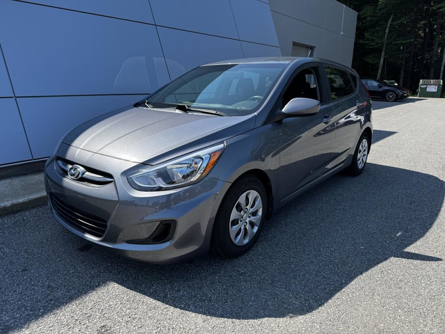 Hyundai Accent HB 5 portes boîte automatique GL Tissu A/C 2017 à in Cars & Trucks in Trois-Rivières