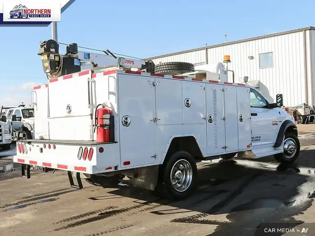2018 RAM 5500 Chassis ST/SLT REGULAR CAB 4X4 SERVICE TRUCK CR... dans Autos et camions dans Ville d’Edmonton - Image 20