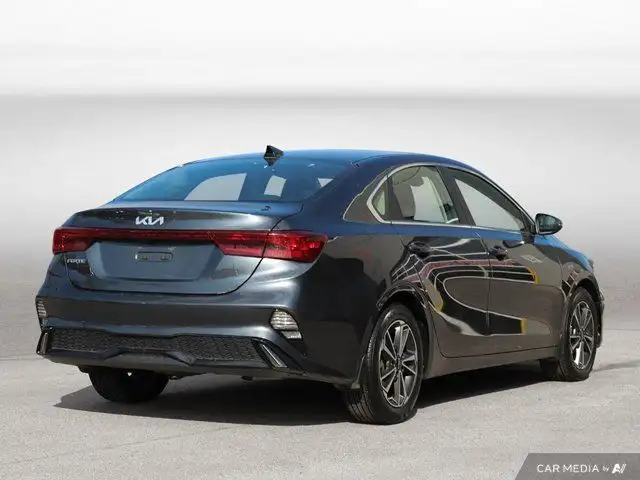 2022 Kia Forte EX | Heated Steering Wheel | Cpo | Lane Keep in Cars & Trucks in Hamilton - Image 6