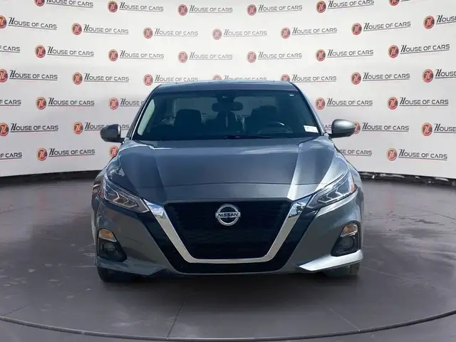 2022 Nissan Altima 2.5 Platinum in Cars & Trucks in Calgary - Image 11