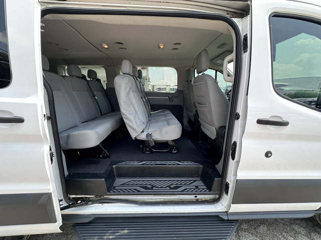 2017 Ford Transit Passenger Van 130" Low Roof in Cars & Trucks in Mississauga / Peel Region - Image 4