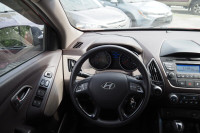 2015 Hyundai Tucson AWD Low km all wheel drive sport utility Financing trades warranty (image 8)