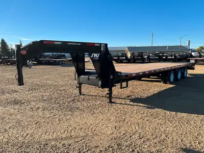 NEW 2025 SWS 8.5 x 30' Gooseneck Trailer Tri Dual Axle 3 x 10,000 lb Axles w/ Electric Brakes all Ax...