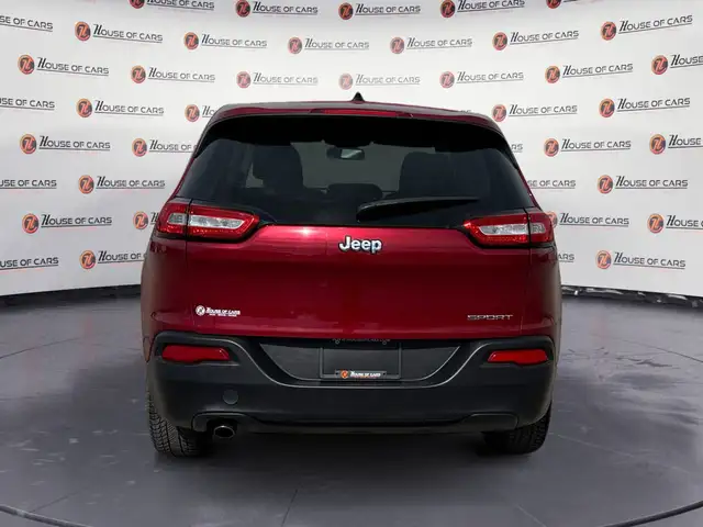 2016 Jeep Cherokee FWD 4dr Sport63006658350467124